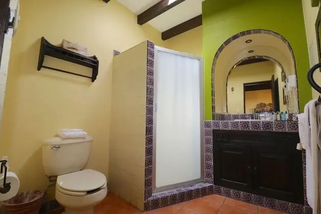 Deluxe King Suite