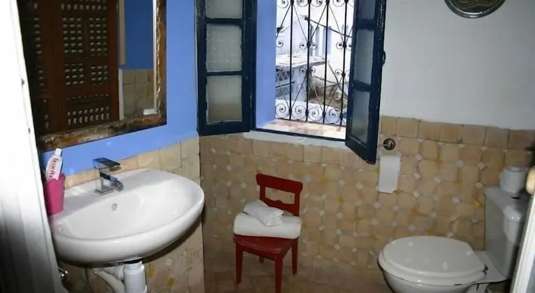 Tek Büyük Yataklı Oda, 2 Tek Kişilik Yatak