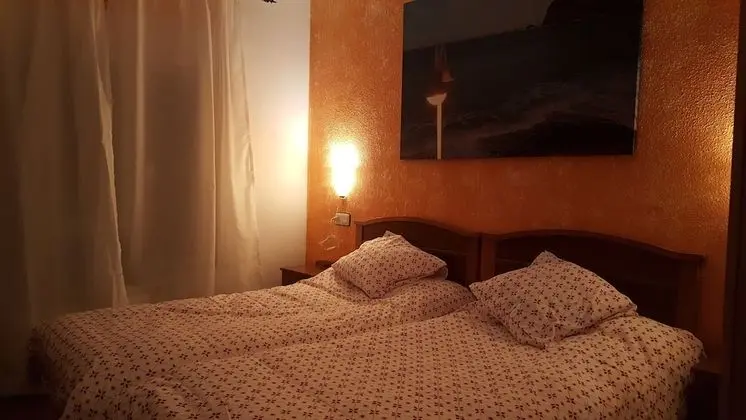 İki Ayrı Yataklı Oda, Kısmi Deniz Manzarası