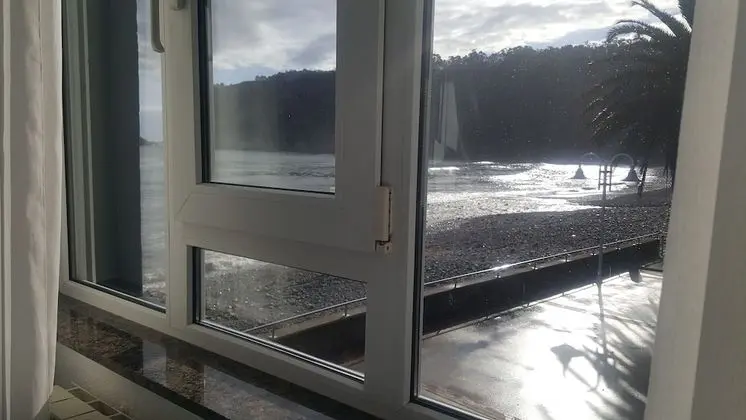 İki Ayrı Yataklı Oda, Kısmi Deniz Manzarası