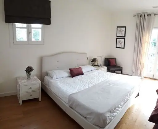 İki Ayrı Yataklı Oda, Bahçe Manzaralı