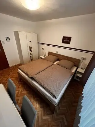 Basic Tek Büyük Yataklı Oda