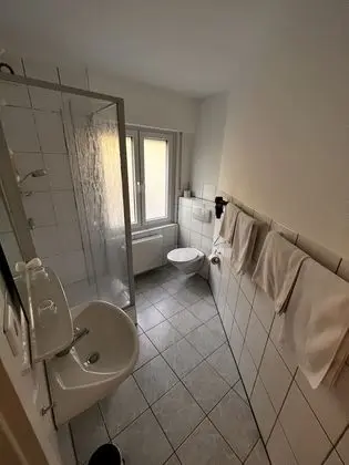 Basic Tek Büyük Yataklı Oda