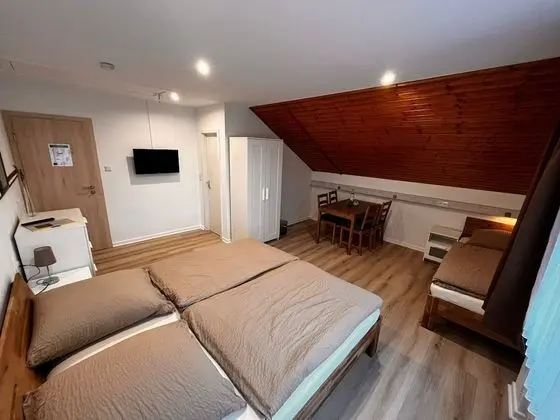 Basic Üç Kişilik Oda