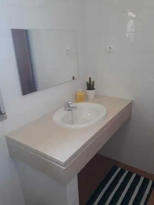 Dört Kişilik Oda, Ortak Banyo