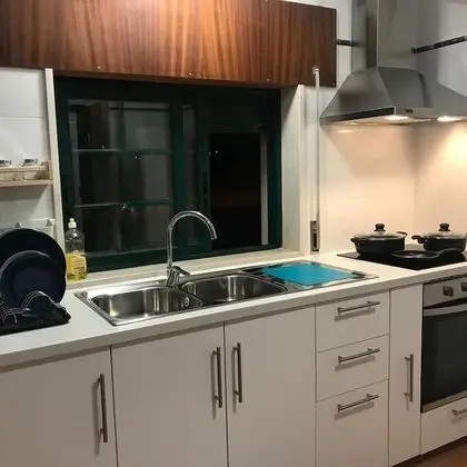 Dört Kişilik Oda, Ortak Banyo