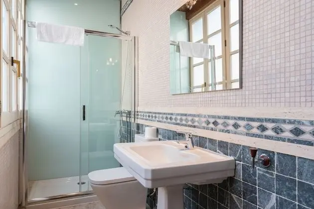 Tek Büyük Yataklı Oda, Balkon