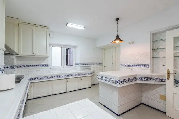 Tek Büyük Yataklı Oda, Balkon