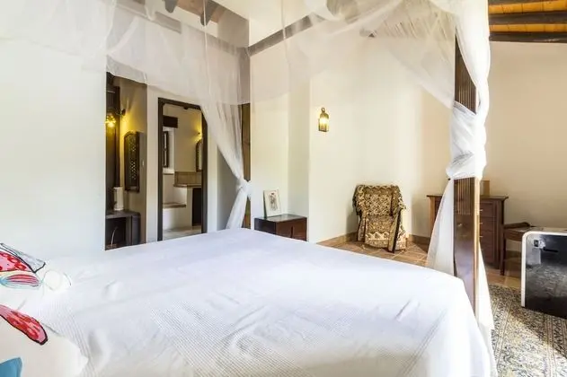 Ev, 4 Yatak Odası, Kişiye Özel Havuzlu, Dağ Manzaralı