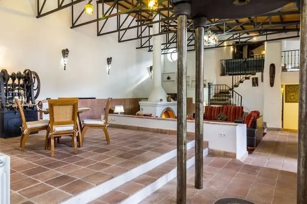 Ev, 4 Yatak Odası, Kişiye Özel Havuzlu, Dağ Manzaralı