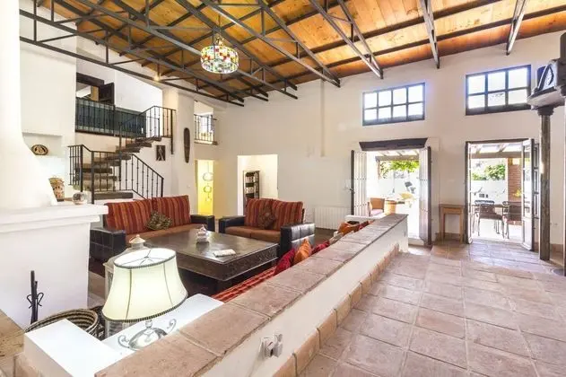 Ev, 4 Yatak Odası, Kişiye Özel Havuzlu, Dağ Manzaralı