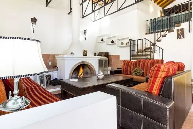 Ev, 4 Yatak Odası, Kişiye Özel Havuzlu, Dağ Manzaralı