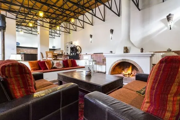 Ev, 4 Yatak Odası, Kişiye Özel Havuzlu, Dağ Manzaralı