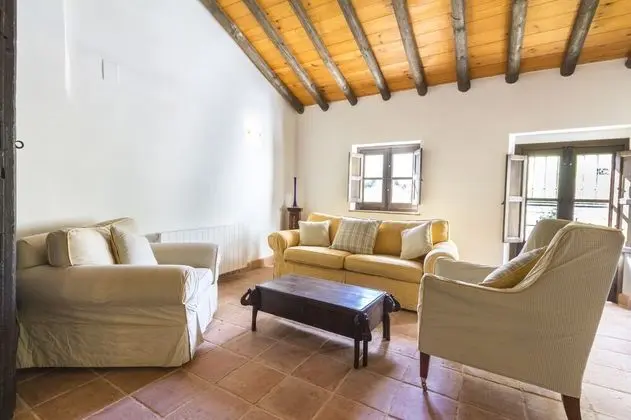 Ev, 4 Yatak Odası, Kişiye Özel Havuzlu, Dağ Manzaralı