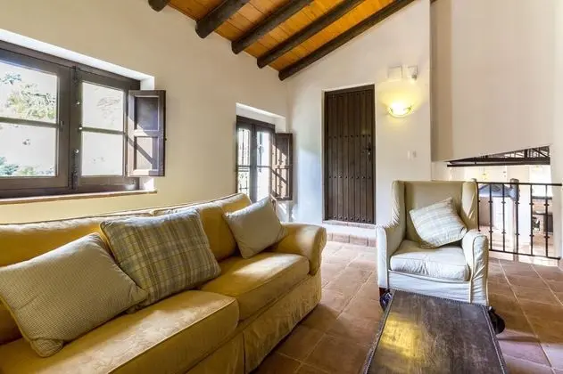 Ev, 4 Yatak Odası, Kişiye Özel Havuzlu, Dağ Manzaralı