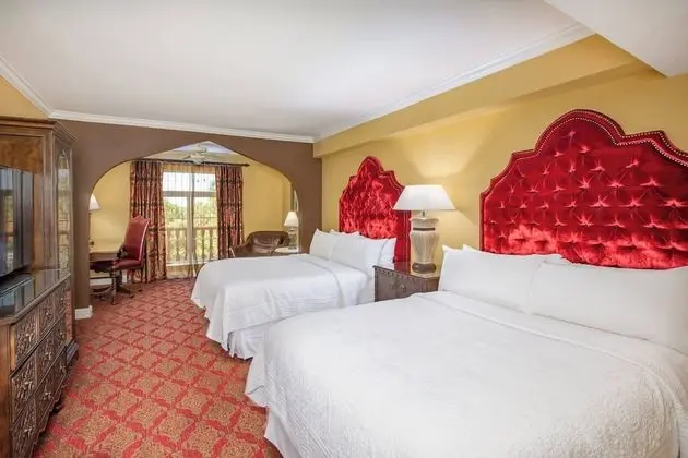 Premium Oda, 2 Büyük (Queen) Boy Yatak (Mobility/Hearing Accessible, Tub)