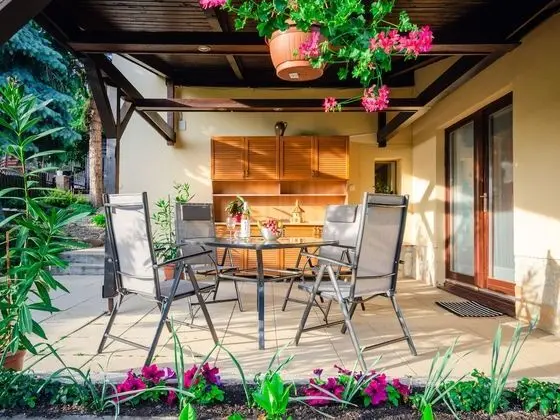 Comfort Apart Daire, 1 Büyük (Queen) Boy Yatak ve Çekyat, Sigara İçilmez, Bahçe Manzaralı