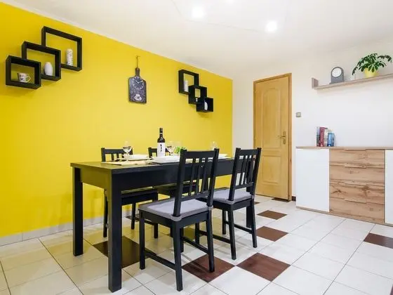 Comfort Apart Daire, 1 Büyük (Queen) Boy Yatak ve Çekyat, Sigara İçilmez, Bahçe Manzaralı
