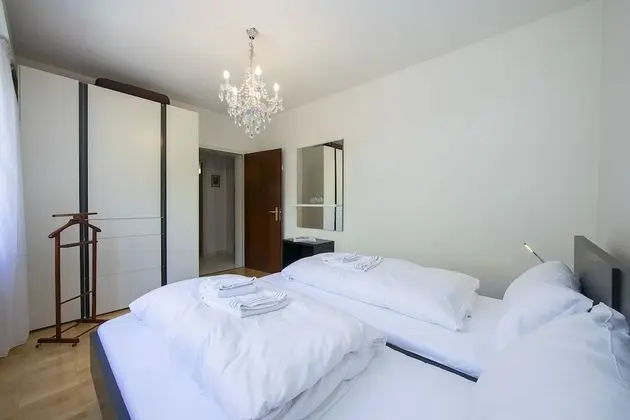 Family Apart Daire, Birden Çok Yatak, 2 Banyolu, Bahçeli (Casa Monti Belvedere)