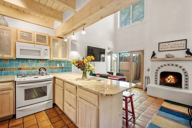 Ev (Casa Monzon - Perfect location, Brigh)