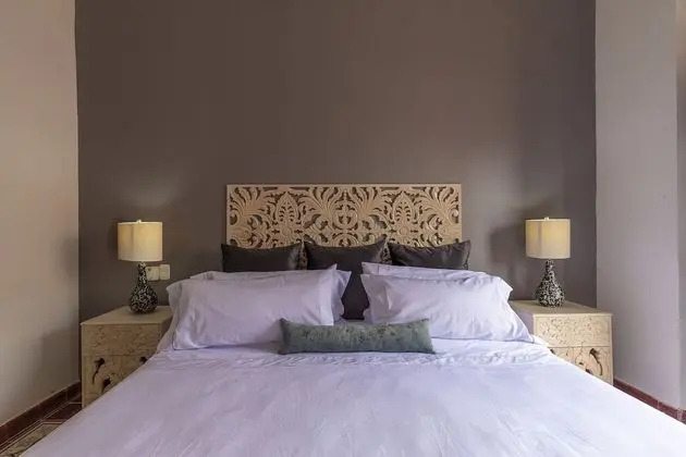 Apart Daire, 2 Yatak Odası, Balkon, Havuz Manzaralı