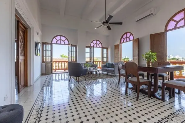 Apart Daire, 2 Yatak Odası, Balkon, Havuz Manzaralı