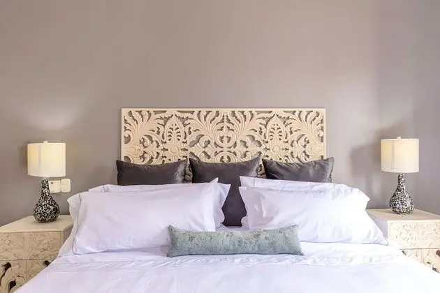 Apart Daire, 2 Yatak Odası, Balkon, Havuz Manzaralı