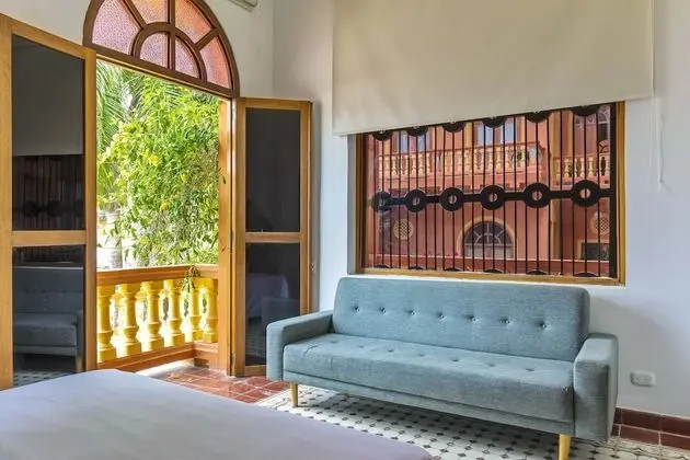 Apart Daire, 2 Yatak Odası, Balkon, Havuz Manzaralı