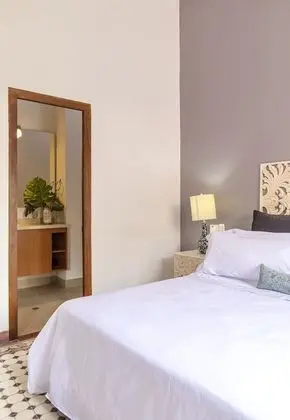 Apart Daire, 2 Yatak Odası, Balkon, Havuz Manzaralı