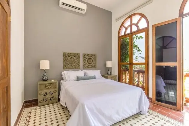 Apart Daire, 2 Yatak Odası, Balkon, Havuz Manzaralı