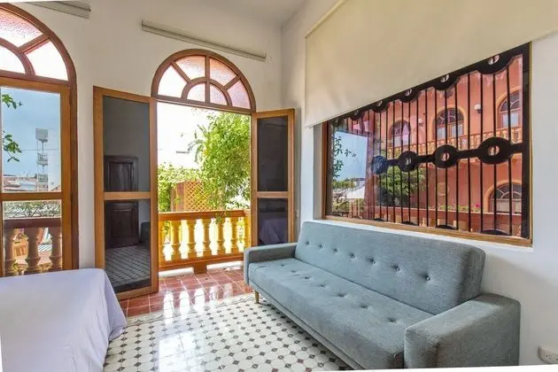 Apart Daire, 2 Yatak Odası, Balkon, Havuz Manzaralı