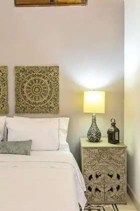 Apart Daire, 2 Yatak Odası, Balkon, Havuz Manzaralı
