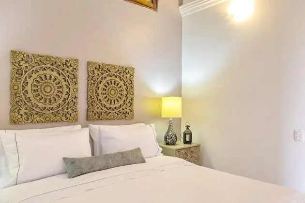 Apart Daire, 2 Yatak Odası, Balkon, Havuz Manzaralı