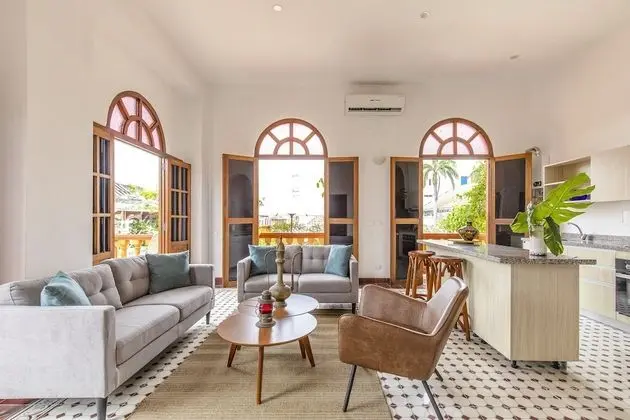 Apart Daire, 2 Yatak Odası, Balkon, Havuz Manzaralı