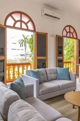 Apart Daire, 2 Yatak Odası, Balkon, Havuz Manzaralı