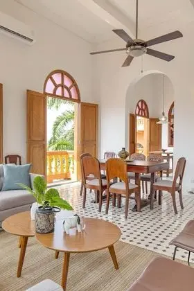 Apart Daire, 2 Yatak Odası, Balkon, Havuz Manzaralı