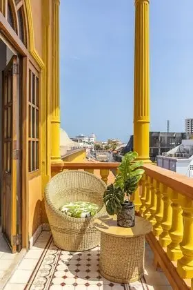 Apart Daire, 2 Yatak Odası, Balkon, Havuz Manzaralı