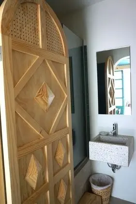 Basic Tek Büyük Yataklı Oda