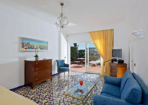 Deluxe Tek Büyük Yataklı Oda, Deniz Manzaralı
