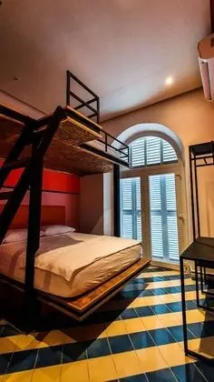 Superior Oda, Balkon