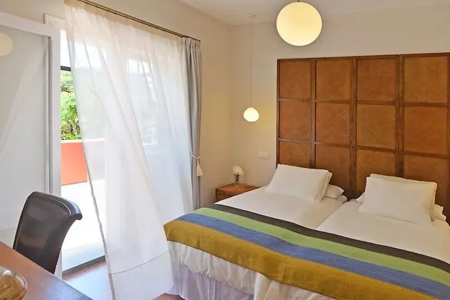 Deluxe Tek Büyük veya İki Ayrı Yataklı Oda