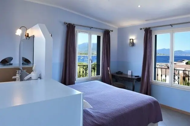Chambre Deluxe double ou avec lits jumeaux, vue mer & Entree Privee