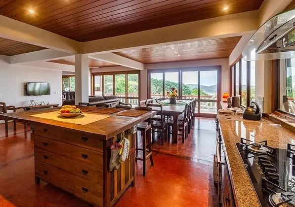 Family Oda, Dağ Manzaralı