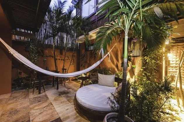 Suite Com Jardim Tropical