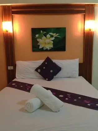 Standard Double Bed