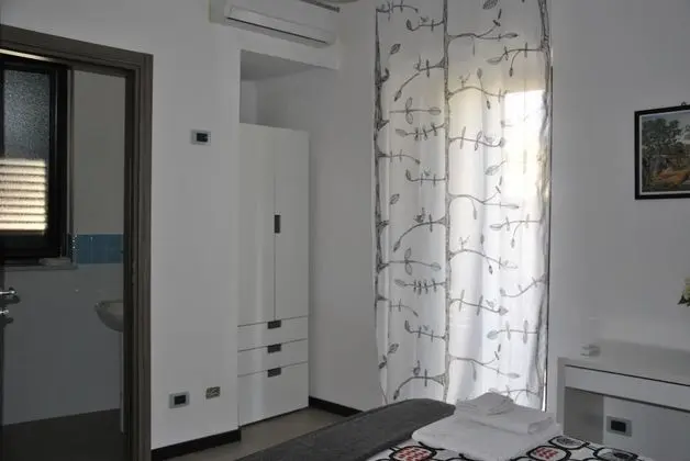 Tek Büyük veya İki Ayrı Yataklı Oda, Balkon