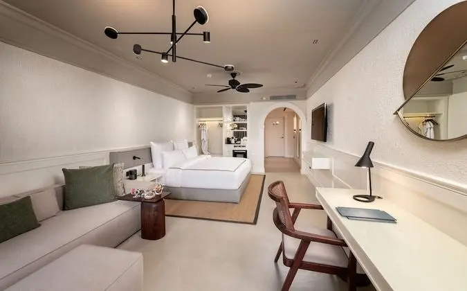 Deluxe Garden Sea View Room