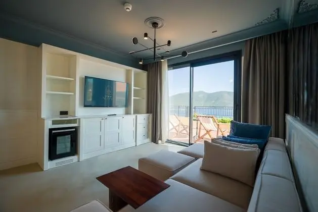 Jacuzzi Suite