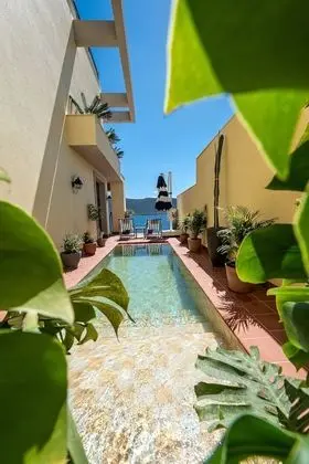 Pool Suite