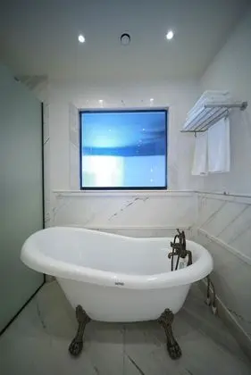 One Bedroom Beachfront Suite